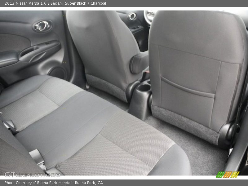 Super Black / Charcoal 2013 Nissan Versa 1.6 S Sedan