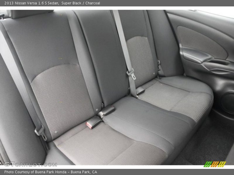 Super Black / Charcoal 2013 Nissan Versa 1.6 S Sedan
