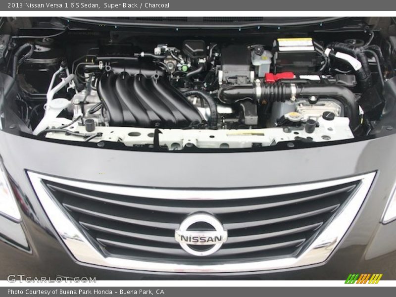 Super Black / Charcoal 2013 Nissan Versa 1.6 S Sedan