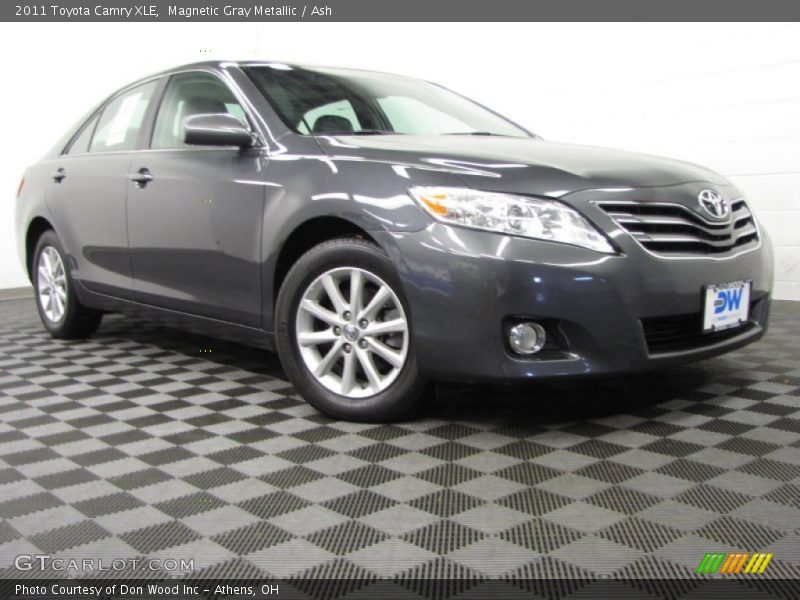 Magnetic Gray Metallic / Ash 2011 Toyota Camry XLE