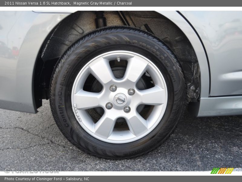 Magnetic Gray Metallic / Charcoal 2011 Nissan Versa 1.8 SL Hatchback