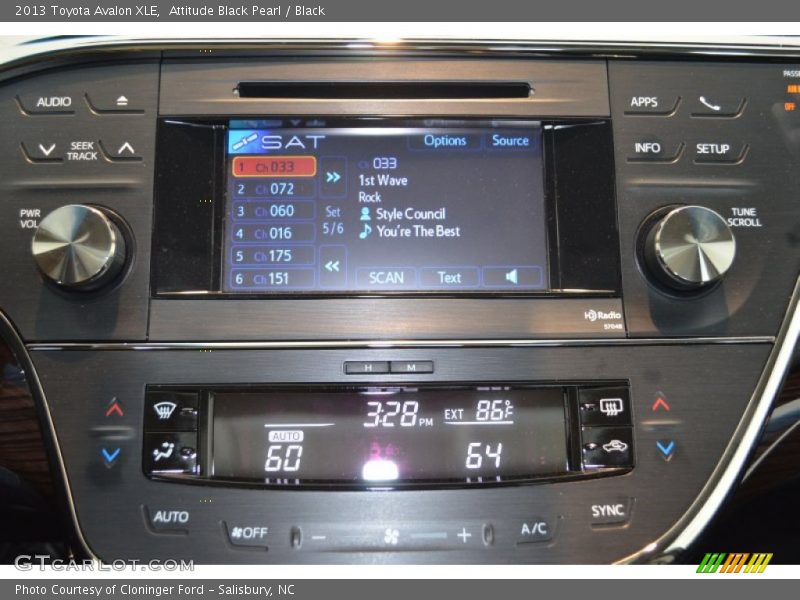 Attitude Black Pearl / Black 2013 Toyota Avalon XLE