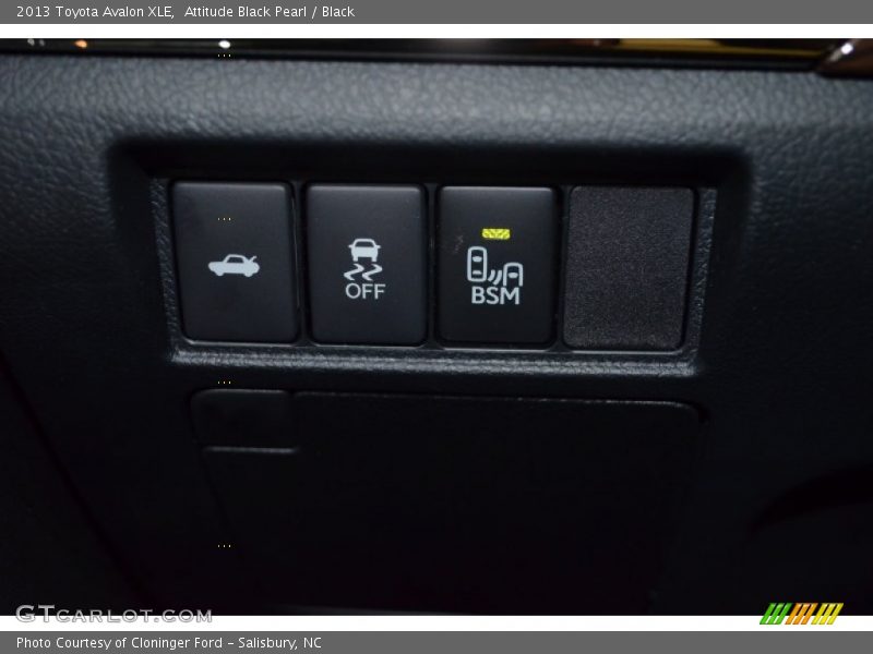 Attitude Black Pearl / Black 2013 Toyota Avalon XLE