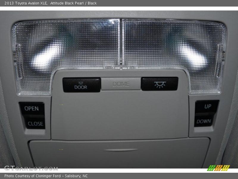 Attitude Black Pearl / Black 2013 Toyota Avalon XLE