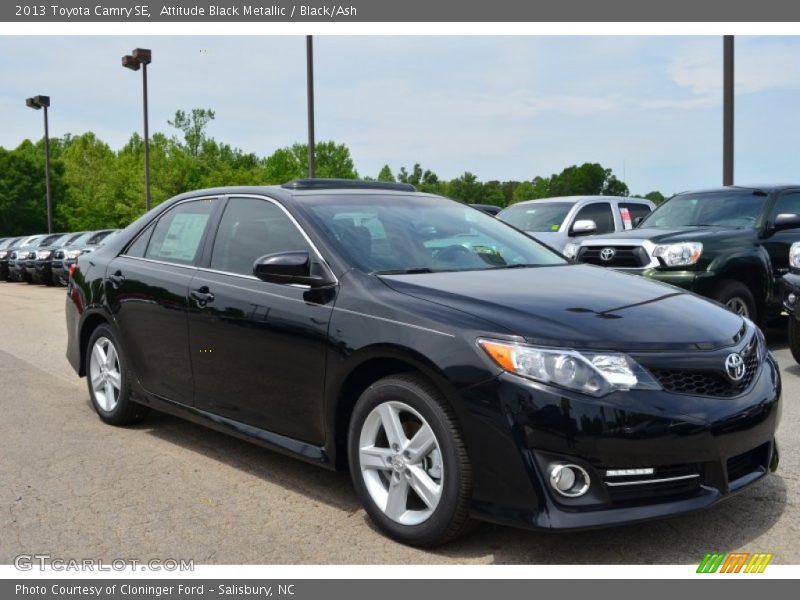 Attitude Black Metallic / Black/Ash 2013 Toyota Camry SE