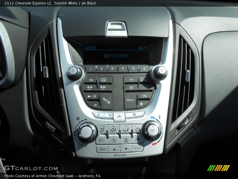 Summit White / Jet Black 2013 Chevrolet Equinox LS