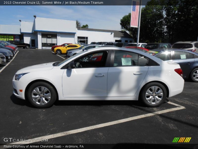 Summit White / Jet Black/Medium Titanium 2013 Chevrolet Cruze LS
