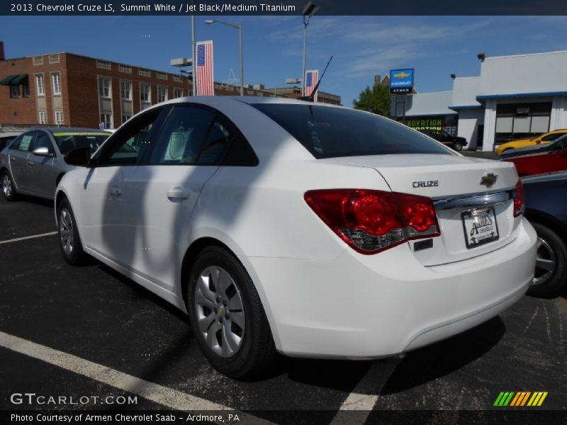 Summit White / Jet Black/Medium Titanium 2013 Chevrolet Cruze LS