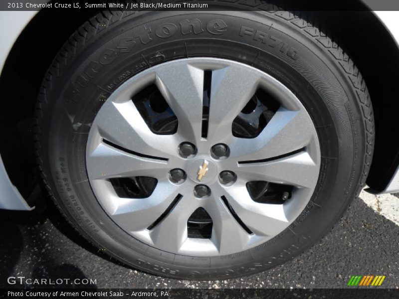 Summit White / Jet Black/Medium Titanium 2013 Chevrolet Cruze LS