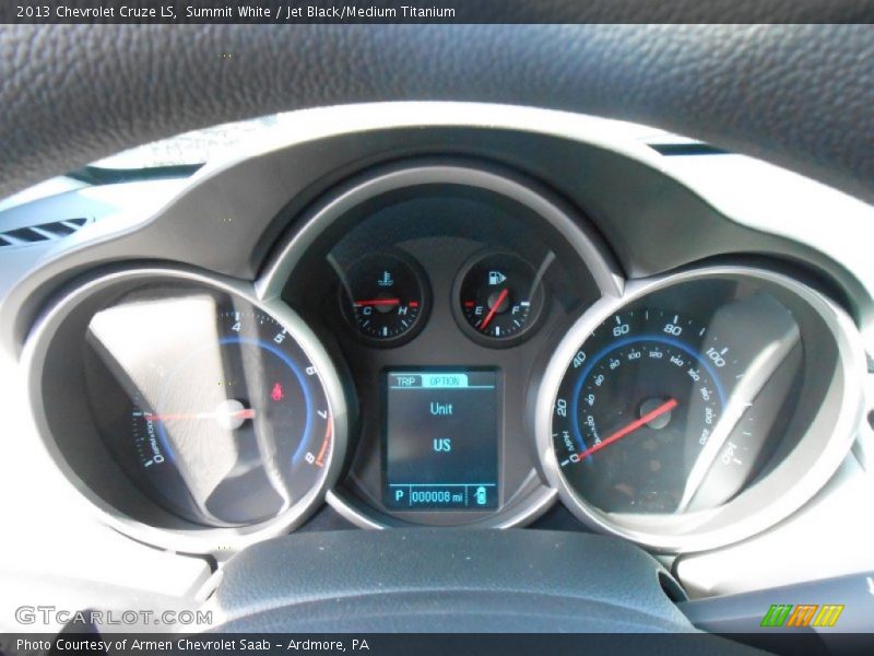 Summit White / Jet Black/Medium Titanium 2013 Chevrolet Cruze LS