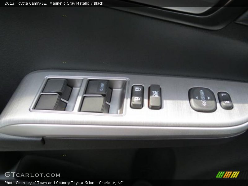 Magnetic Gray Metallic / Black 2013 Toyota Camry SE