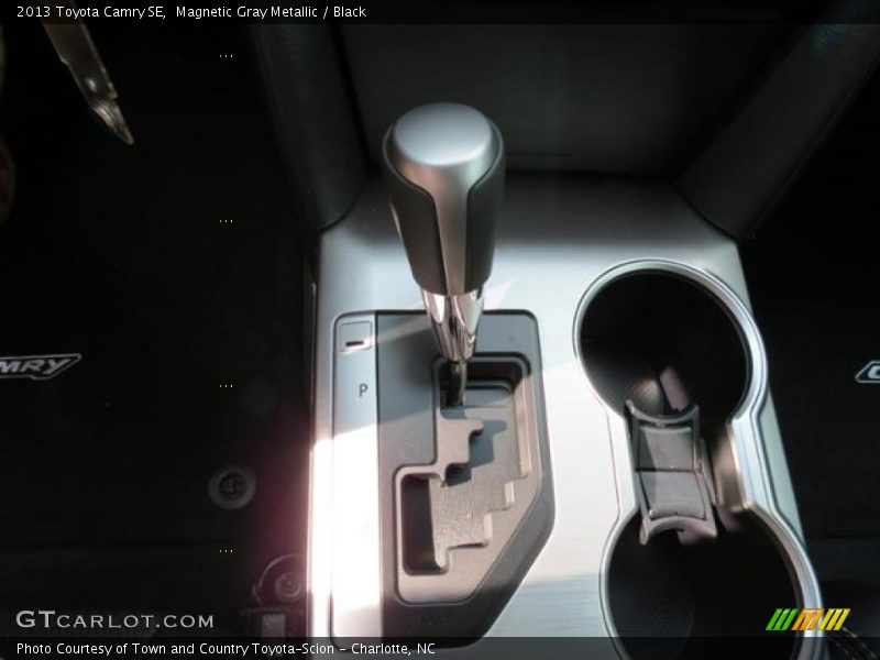 Magnetic Gray Metallic / Black 2013 Toyota Camry SE