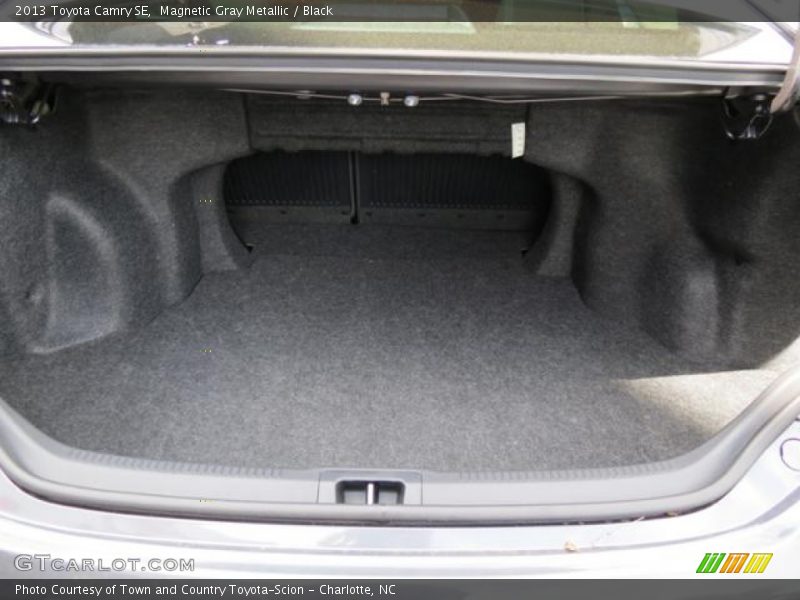 Magnetic Gray Metallic / Black 2013 Toyota Camry SE