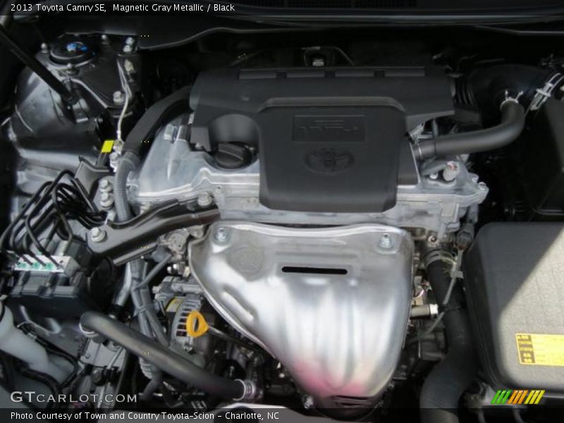 Magnetic Gray Metallic / Black 2013 Toyota Camry SE