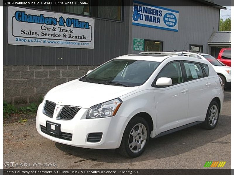 Ultra White / Ebony 2009 Pontiac Vibe 2.4 AWD