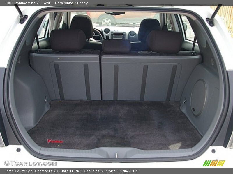 Ultra White / Ebony 2009 Pontiac Vibe 2.4 AWD