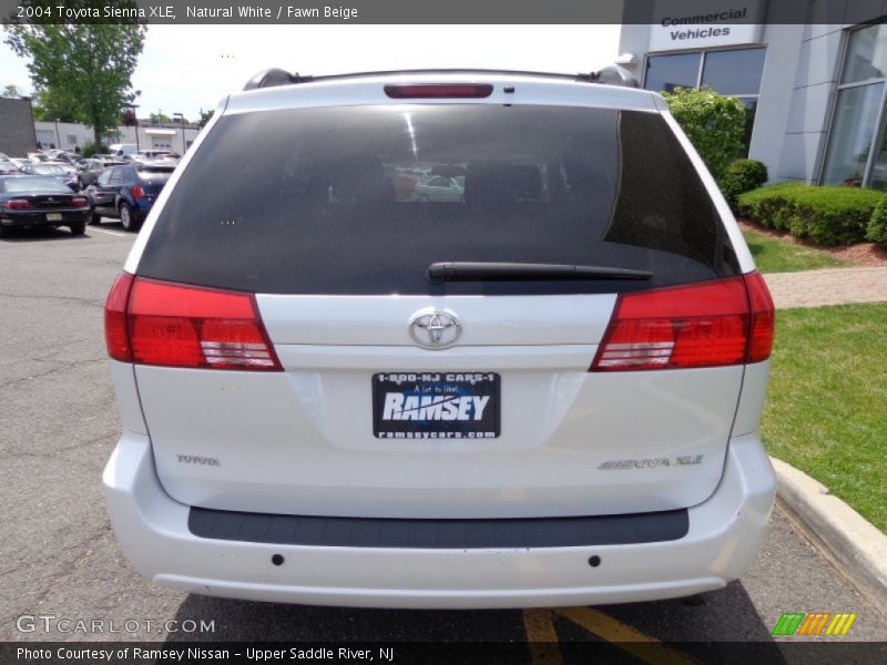 Natural White / Fawn Beige 2004 Toyota Sienna XLE