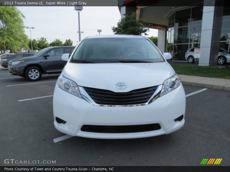 Super White / Light Gray 2013 Toyota Sienna LE