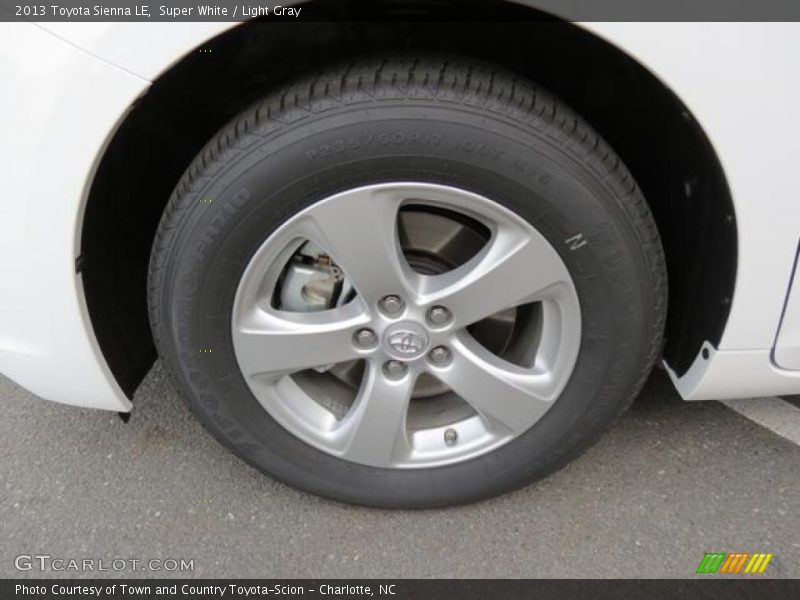 Super White / Light Gray 2013 Toyota Sienna LE