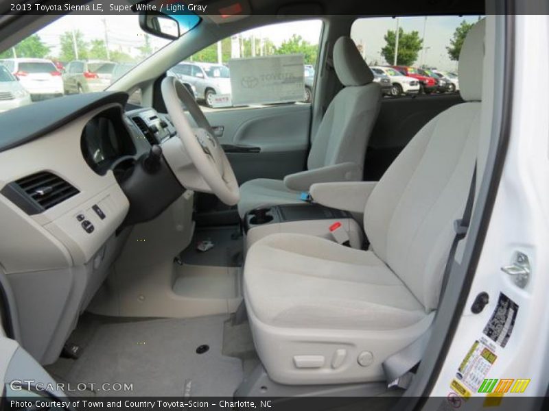 Super White / Light Gray 2013 Toyota Sienna LE