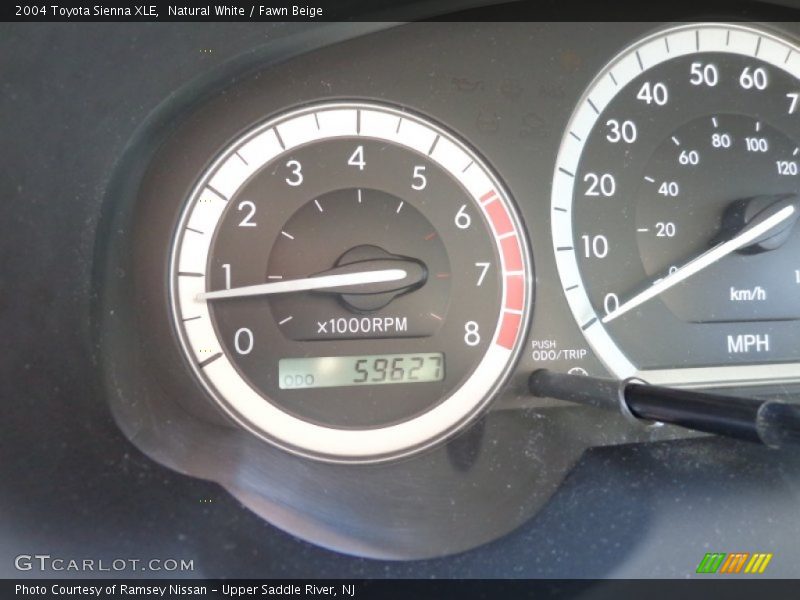 Natural White / Fawn Beige 2004 Toyota Sienna XLE