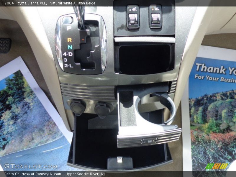Natural White / Fawn Beige 2004 Toyota Sienna XLE