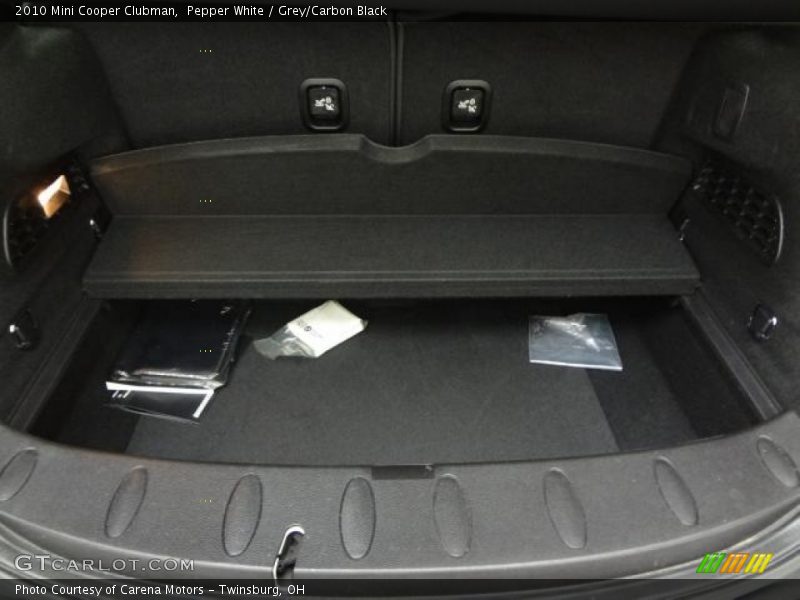 Pepper White / Grey/Carbon Black 2010 Mini Cooper Clubman