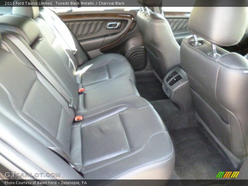 Tuxedo Black Metallic / Charcoal Black 2013 Ford Taurus Limited