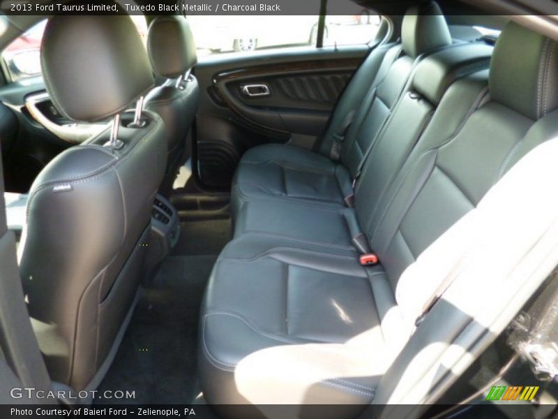 Tuxedo Black Metallic / Charcoal Black 2013 Ford Taurus Limited