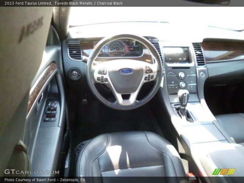 Tuxedo Black Metallic / Charcoal Black 2013 Ford Taurus Limited