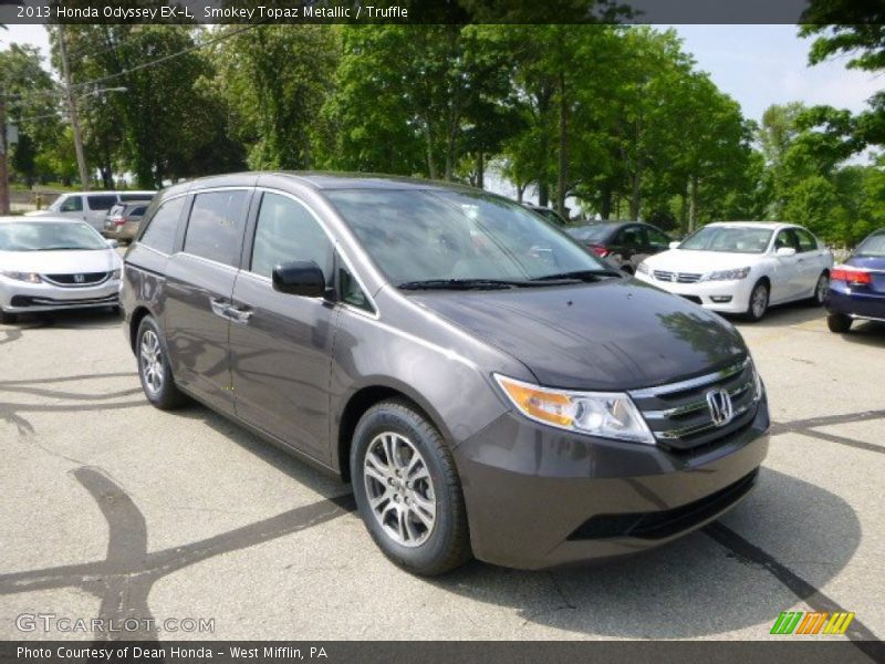 Front 3/4 View of 2013 Odyssey EX-L