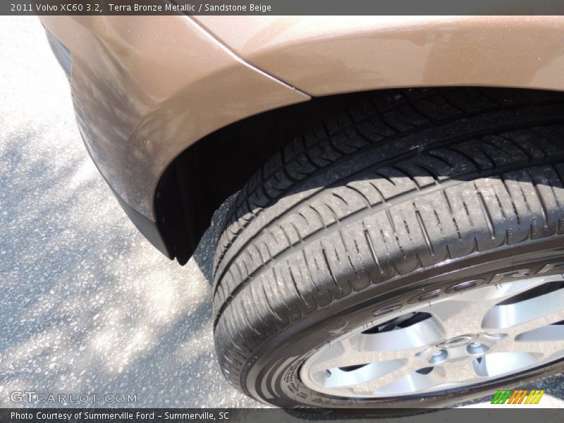 Terra Bronze Metallic / Sandstone Beige 2011 Volvo XC60 3.2