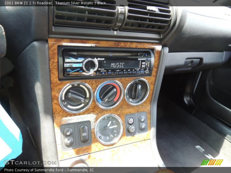 Titanium Silver Metallic / Black 2001 BMW Z3 2.5i Roadster