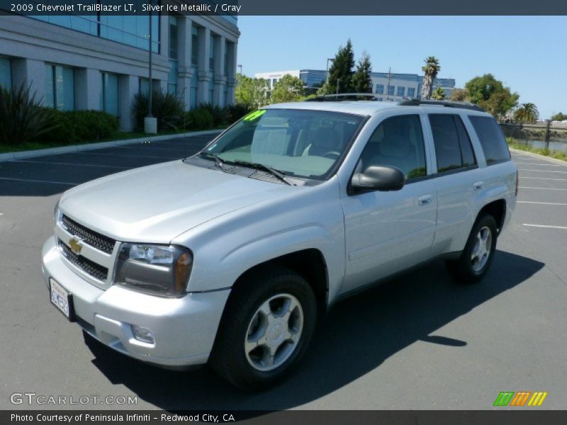 Silver Ice Metallic / Gray 2009 Chevrolet TrailBlazer LT