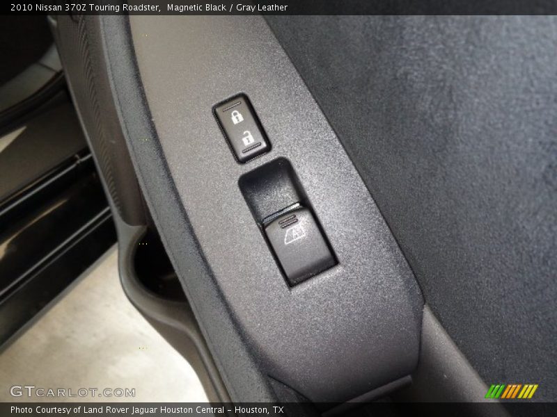 Magnetic Black / Gray Leather 2010 Nissan 370Z Touring Roadster