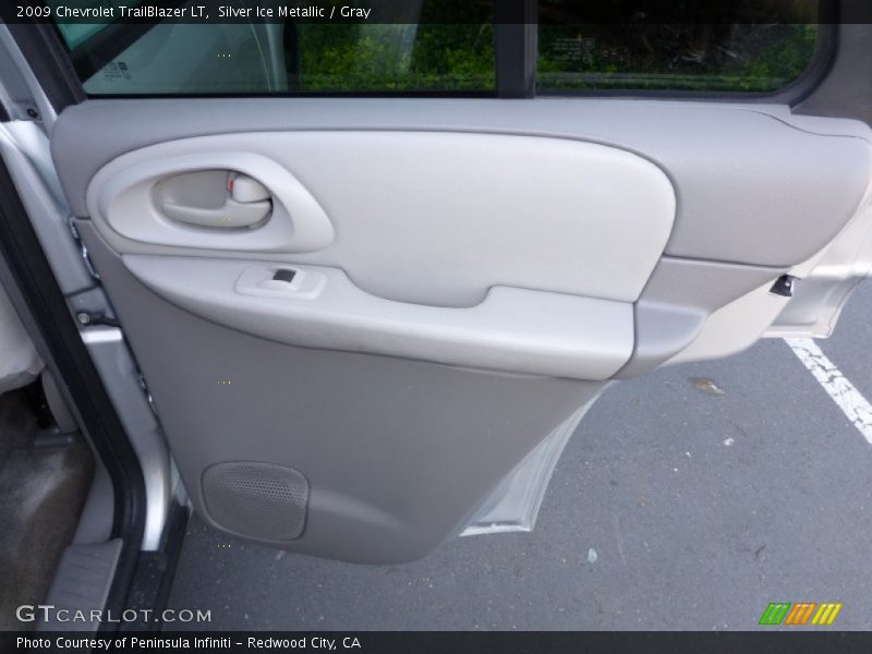 Silver Ice Metallic / Gray 2009 Chevrolet TrailBlazer LT