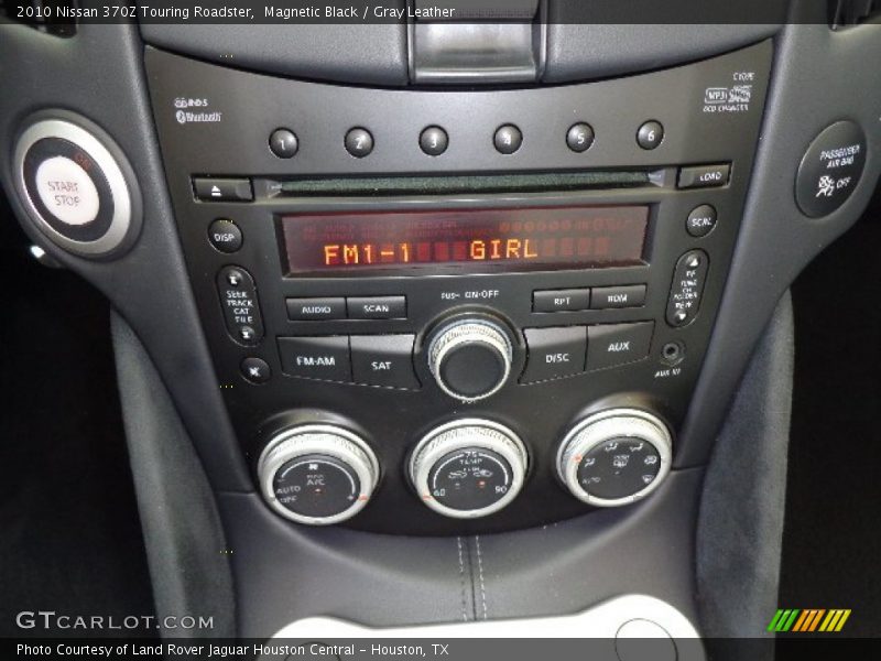 Controls of 2010 370Z Touring Roadster