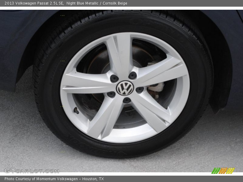 Night Blue Metallic / Cornsilk Beige 2013 Volkswagen Passat 2.5L SE