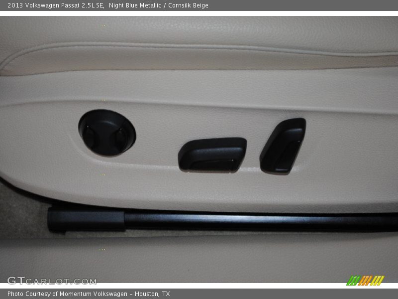 Night Blue Metallic / Cornsilk Beige 2013 Volkswagen Passat 2.5L SE