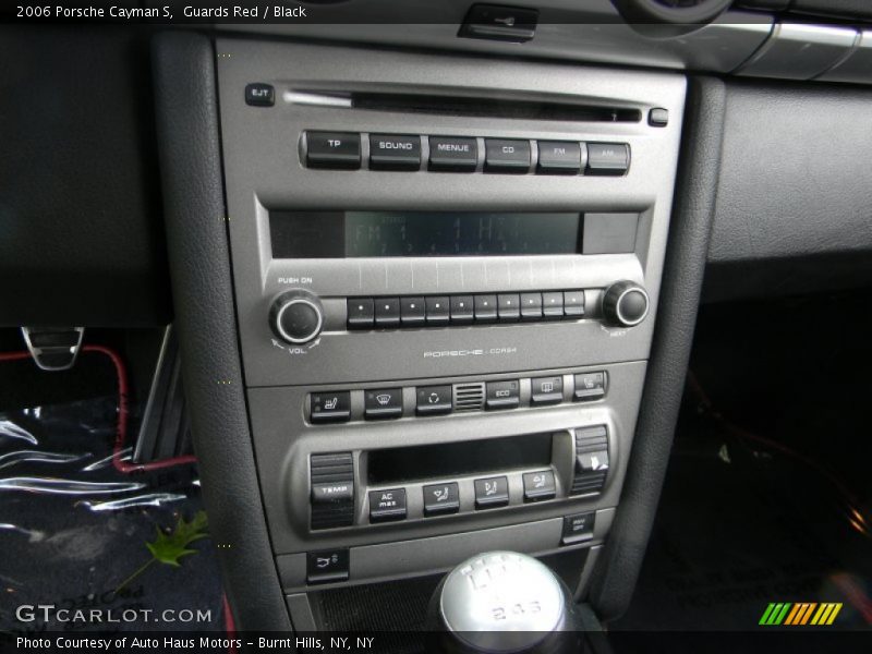 Controls of 2006 Cayman S
