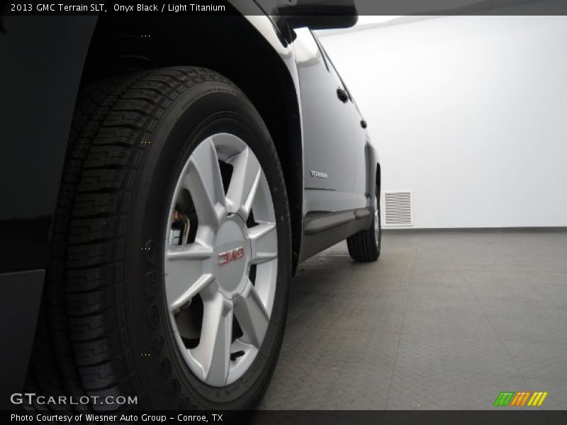 Onyx Black / Light Titanium 2013 GMC Terrain SLT