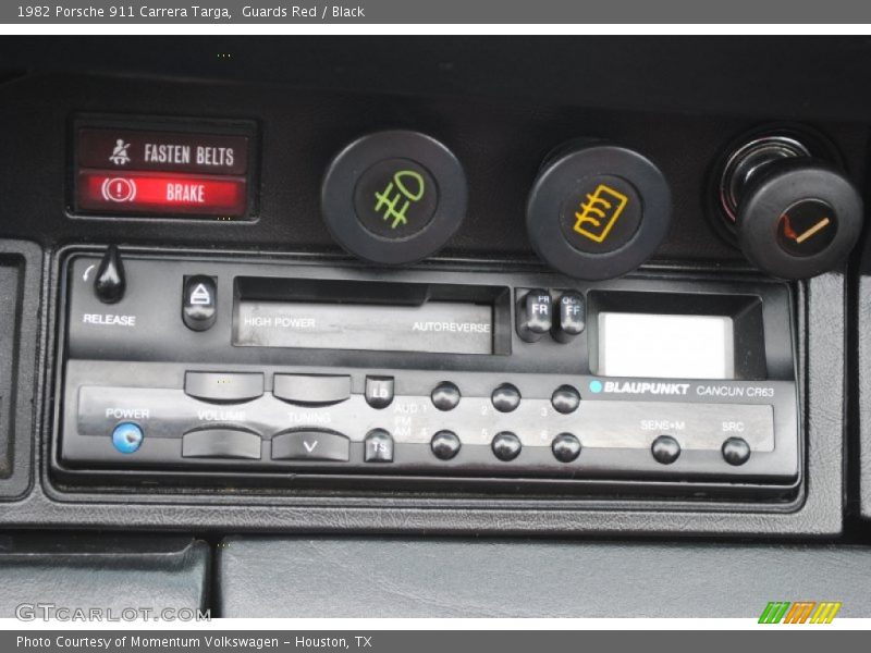 Controls of 1982 911 Carrera Targa