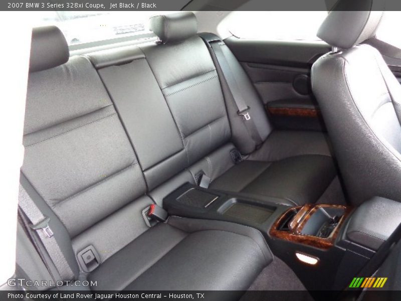 Rear Seat of 2007 3 Series 328xi Coupe