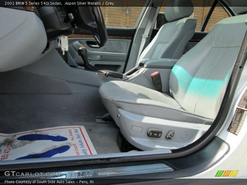 Aspen Silver Metallic / Grey 2001 BMW 5 Series 540i Sedan