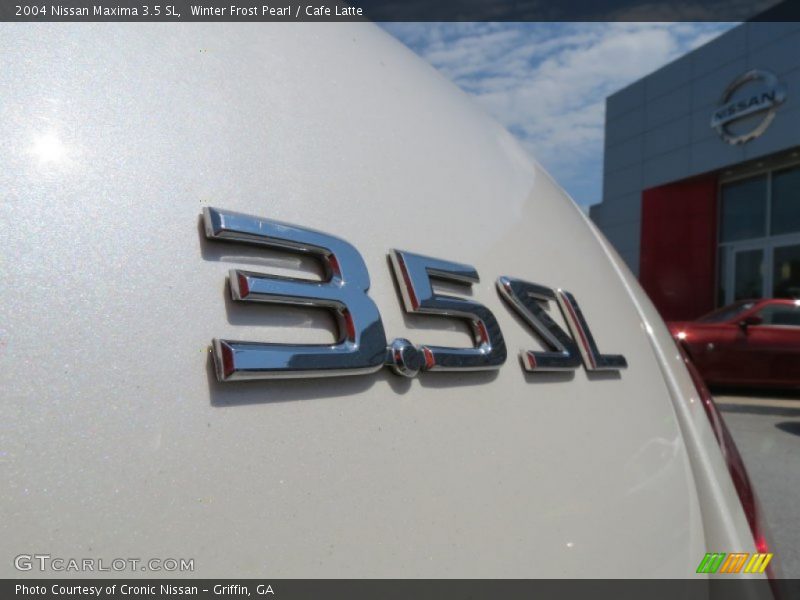 Winter Frost Pearl / Cafe Latte 2004 Nissan Maxima 3.5 SL