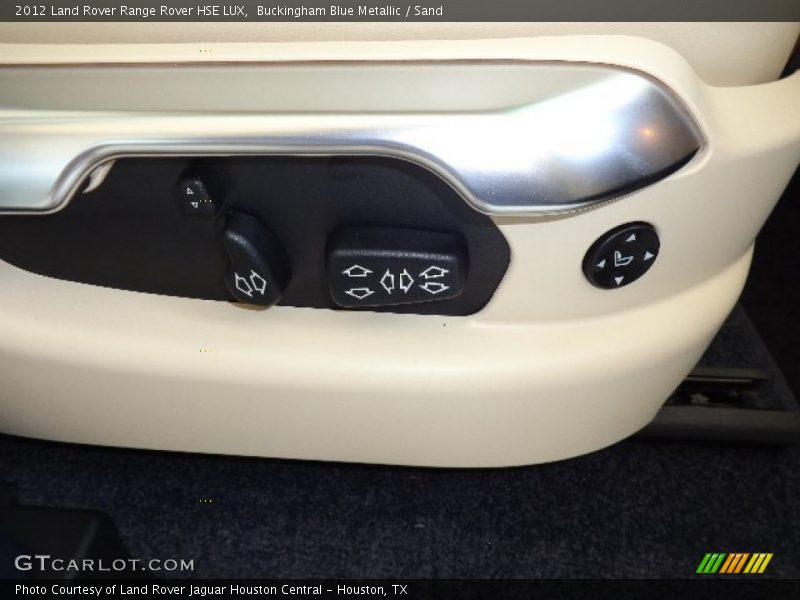 Controls of 2012 Range Rover HSE LUX