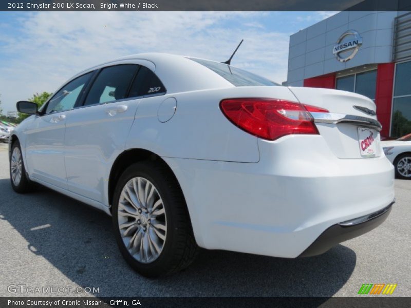 Bright White / Black 2012 Chrysler 200 LX Sedan