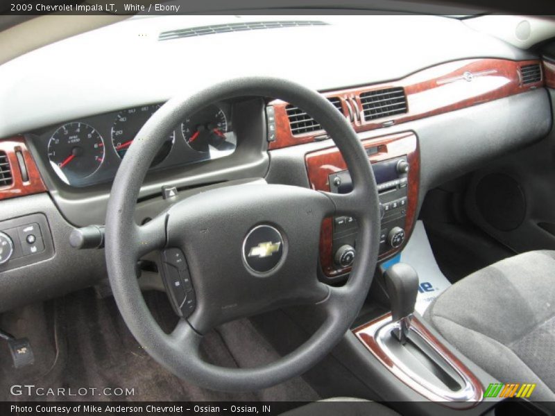 White / Ebony 2009 Chevrolet Impala LT