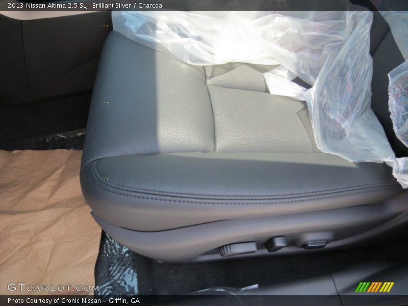 Brilliant Silver / Charcoal 2013 Nissan Altima 2.5 SL