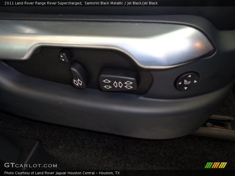 Controls of 2011 Range Rover Supercharged